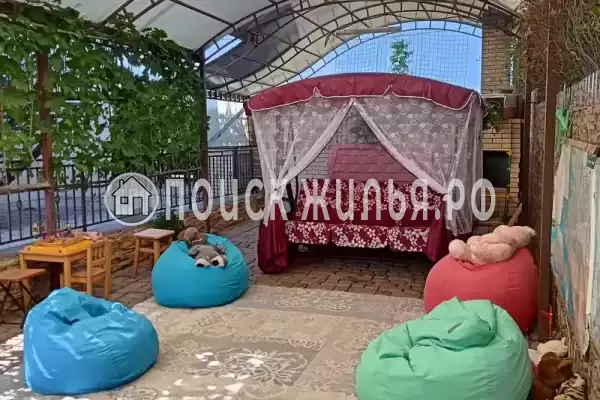 Частный сектор «Сафари», За Родину