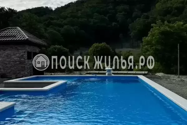 Частный сектор «Дом с бассейном на Персиковой», Краснодарский край, Джубга, Персиковая, д.18
