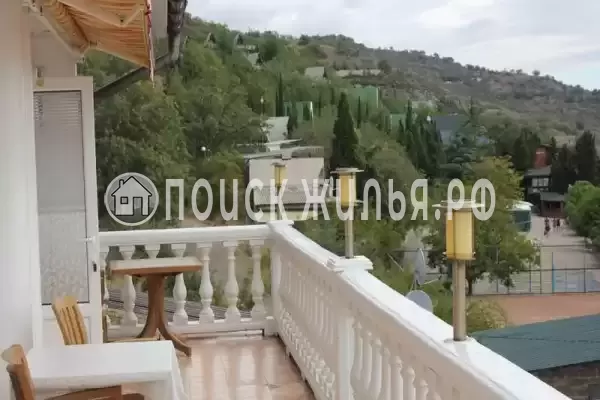 База отдыха «Дом с колоннами», Солнечногорское, Прибрежная, д.2