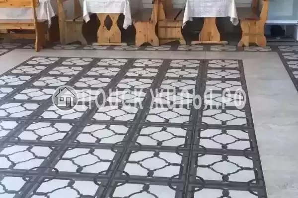 «Амели», Адлер