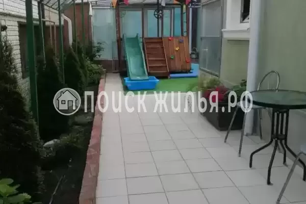 «На озерной», Агой