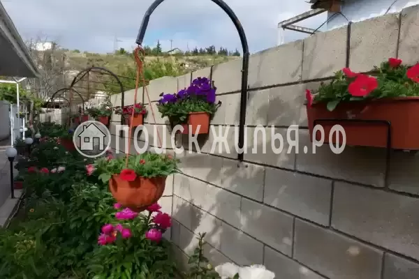 Частный сектор «Гостевой двор Май», Алушта