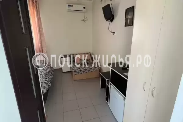 Частный сектор «Дом недалеко от моря без хозяев», Феодосия