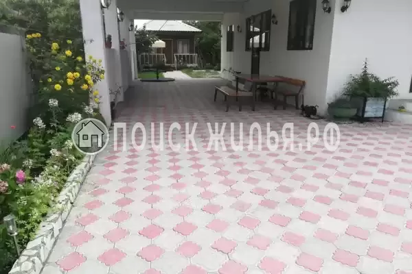 Дом под ключ «На Саят-Нова», Пицунда Дом под ключ «На Саят-Нова», Пицунда