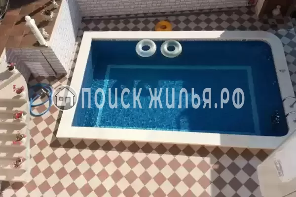 «Никос», Адлер