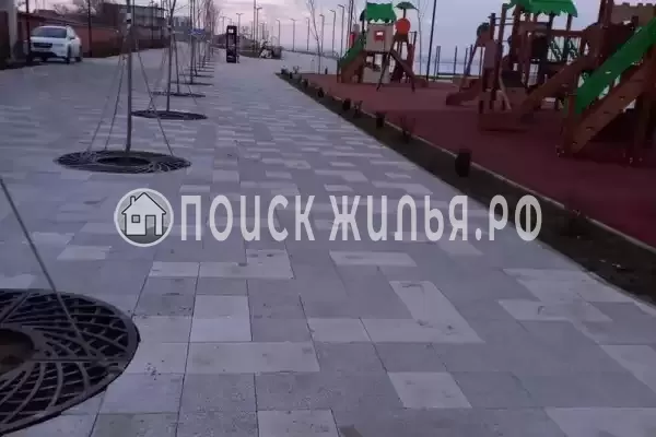 «На Зеленой 7», Кучугуры