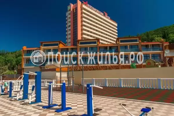 Отель «Автотранспортник», Агой