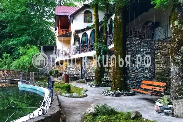 Гостиница «Эдем», Гузерипль