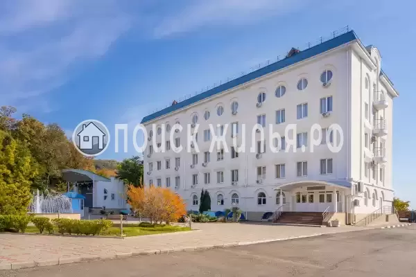 Отель «Прометей Небуг», Небуг