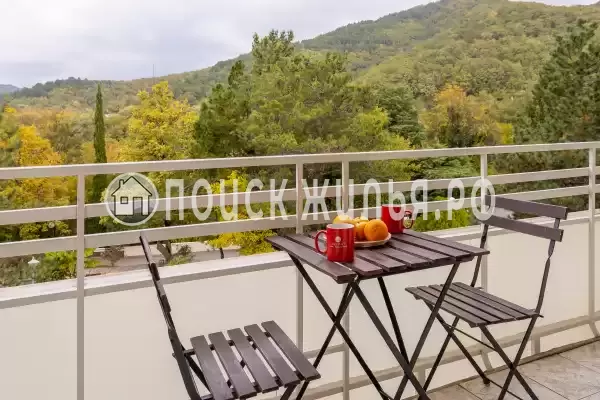 Отель «Прометей Небуг», Небуг