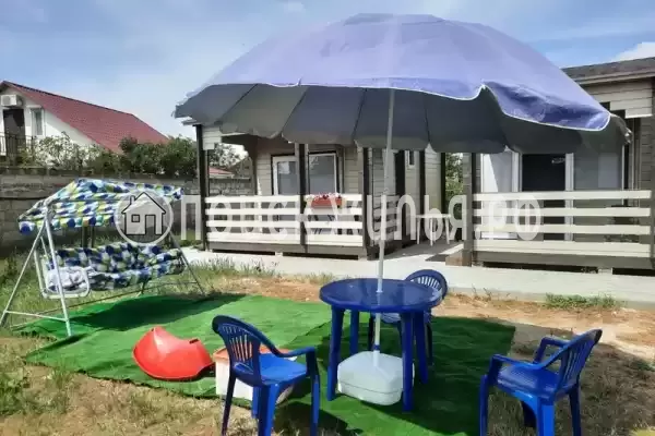 «Южная», Республика Крым, Щелкино, пер. Парковый, д.10А