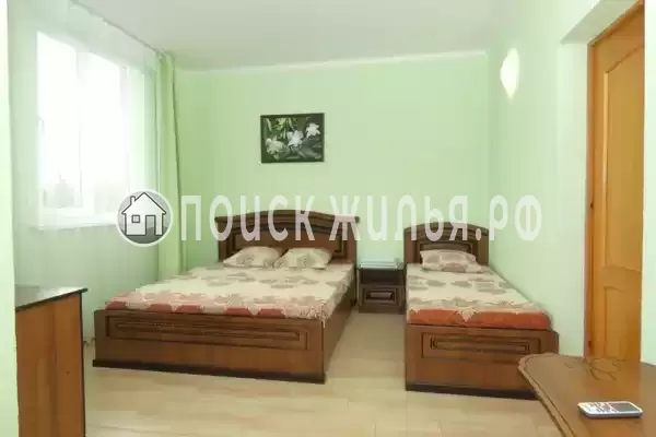 «Эва и Лео», Лоо