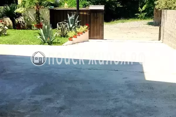 «Эва и Лео», Лоо