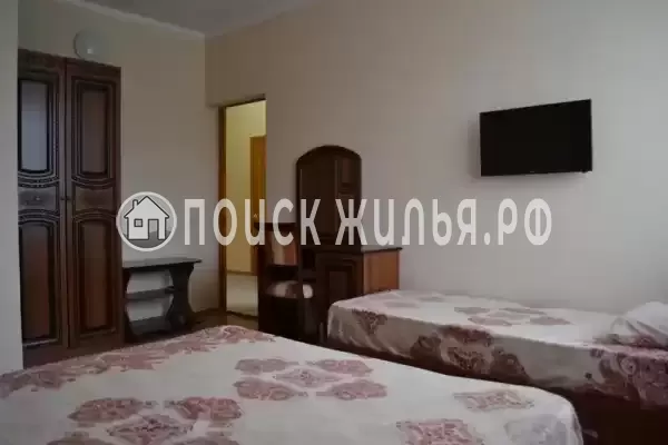 «Эва и Лео», Лоо