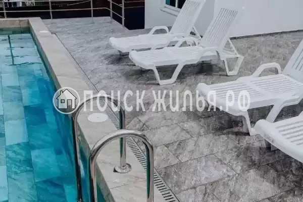 «White House», Лоо