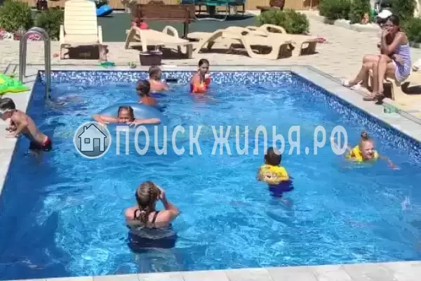 «Маленькая страна», Кучугуры