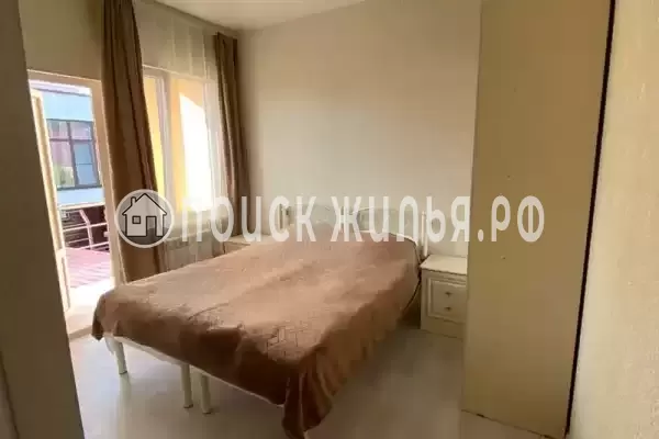 «У дяди Вани», Адлер