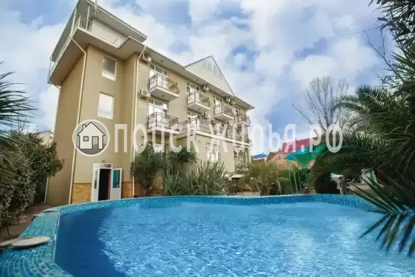 «На Набережной 11»