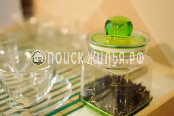 Отель «Подсолнухи», Пирочи