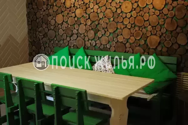 Отель «Подсолнухи», Пирочи