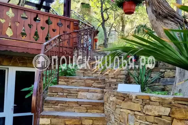 «Шаляпин Хаус», Новый Свет