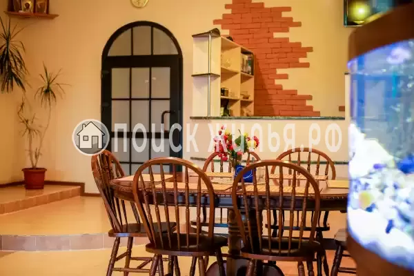 «Малахит», Свердловская область, Большое Трифоново, квартал Восточный, д.1 «Малахит», Свердловская область, Большое Трифоново, квартал Восточный, д.1