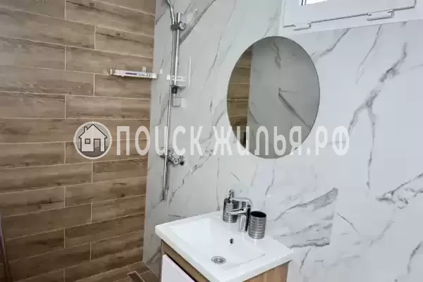 «Тропики», Адлер