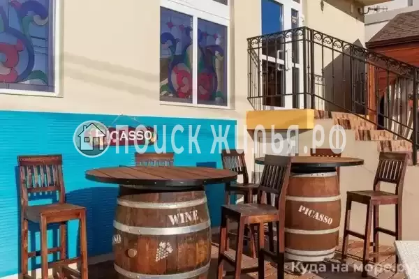 Отель «Пикассо», Джемете Отель «Пикассо», Джемете