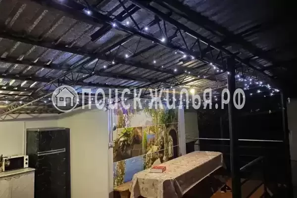 «У Карины», Лоо