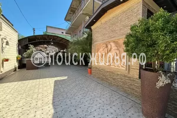 «Лион», Лоо