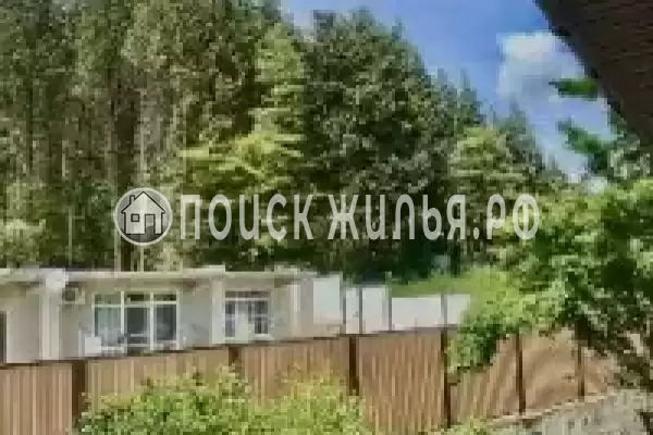 «Тропики», Лоо