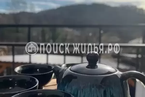 «Тропики», Лоо