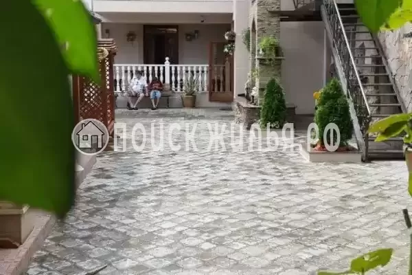 «Три сына», Джемете «Три сына», Джемете