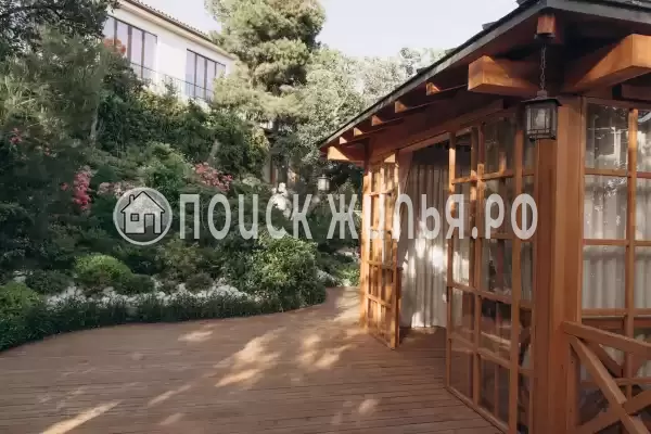 Отель «Крымский Бриз Hotel & Villas», Парковое