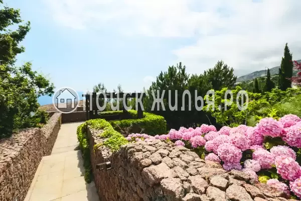 Отель «Крымский Бриз Hotel & Villas», Парковое