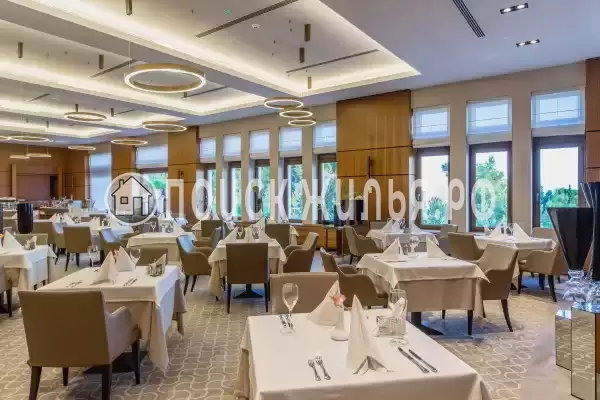 Отель «Крымский Бриз Hotel & Villas», Парковое