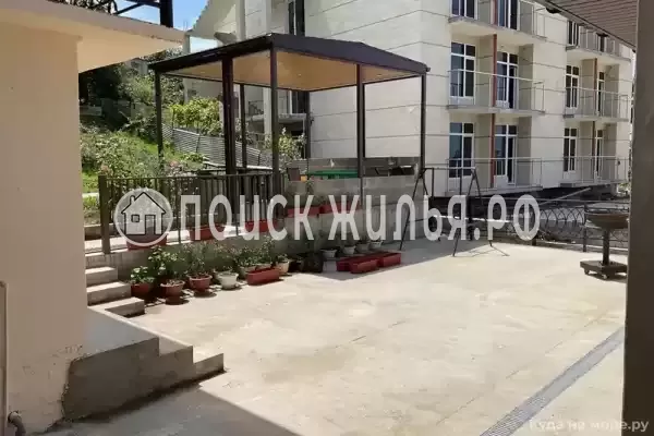 «Кипарис», Лоо