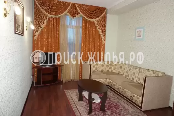 Отель «Зодиак», Радужный