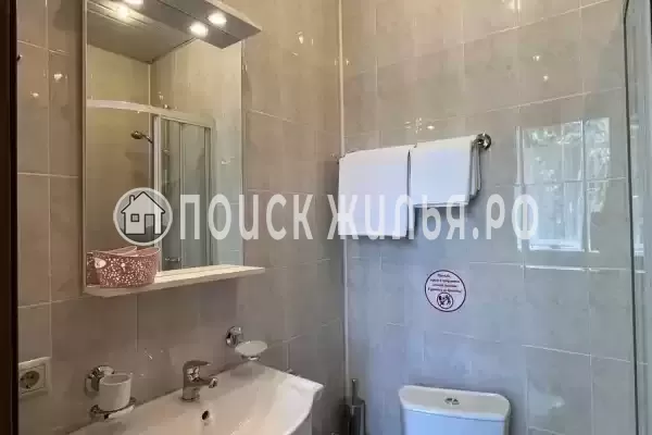 Отель «Париж», Семёнов