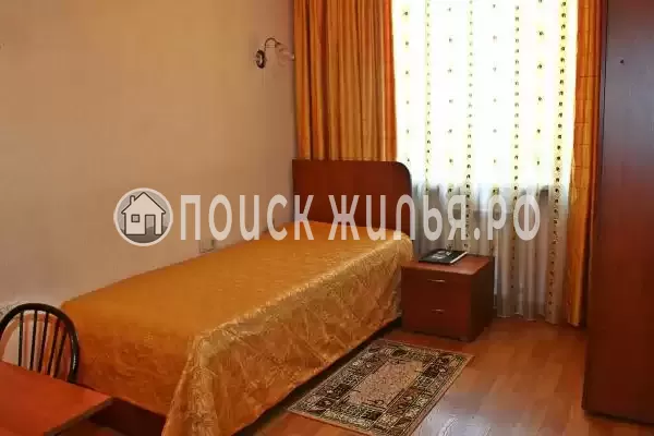 Отель «Париж», Семёнов