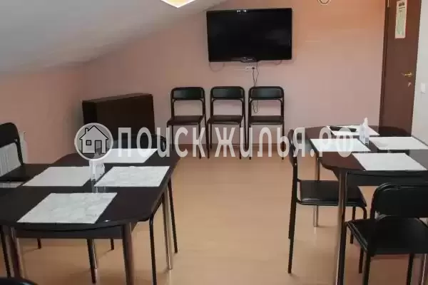 Отель «Париж», Семёнов