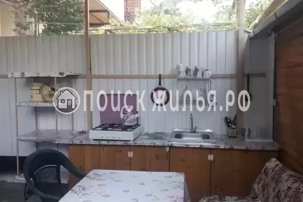 Частный сектор «Двухкомнатный деревянный домик с кухней», Джемете