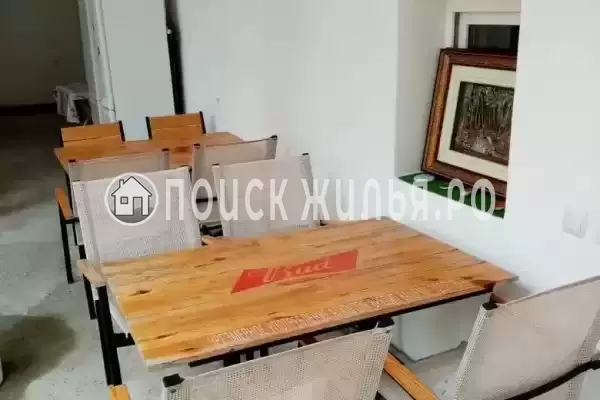 «Апельсин», Лоо