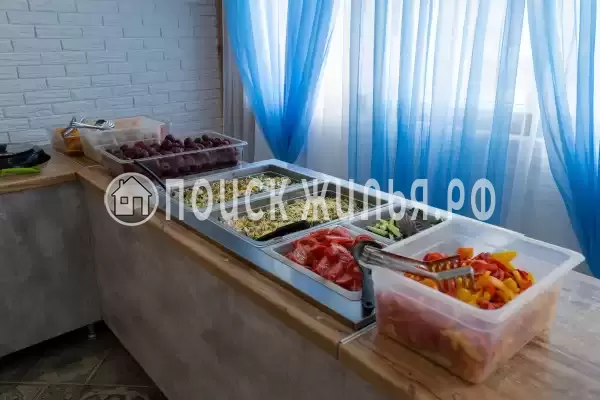 Отель «АзовЛенд», Золотое