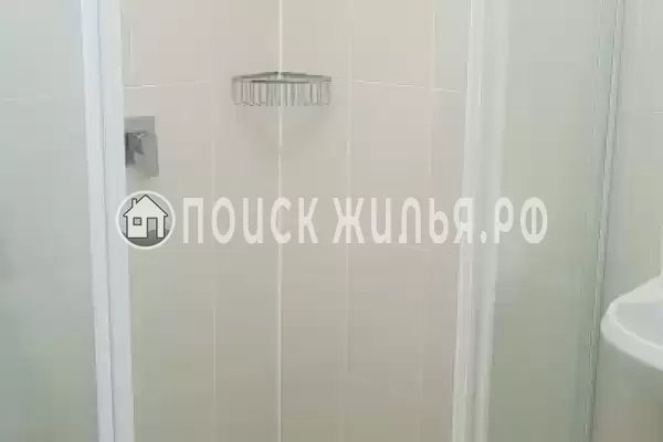 «Pozitiff Guest House», Угловое