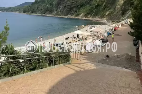 Частный сектор «Двухкомнатный апартамент Сосновый берег», Небуг