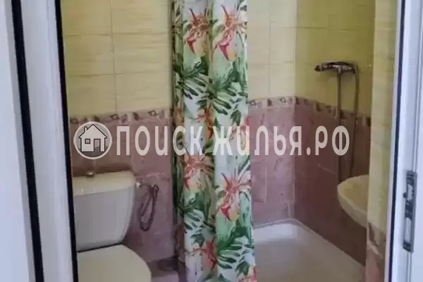 «Алика», Лоо