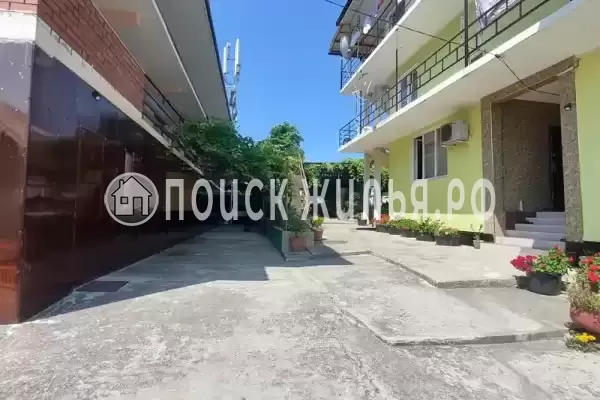 «Лоо-Амелия», Лоо