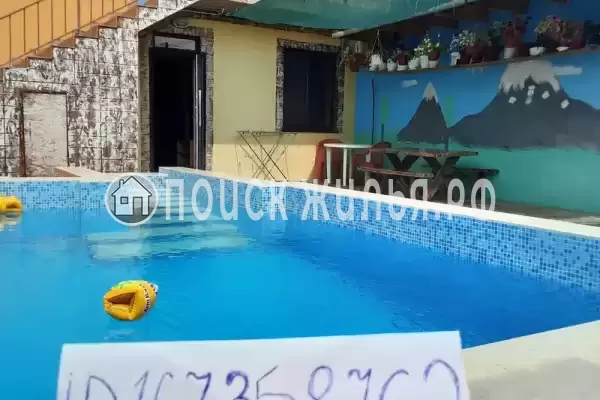 Частный сектор «Коттедж с бассейном», Краснодарский край, Витязево, Казачья, д.19