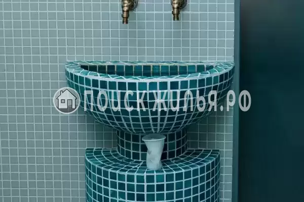 «LooSPAngeles», Лоо